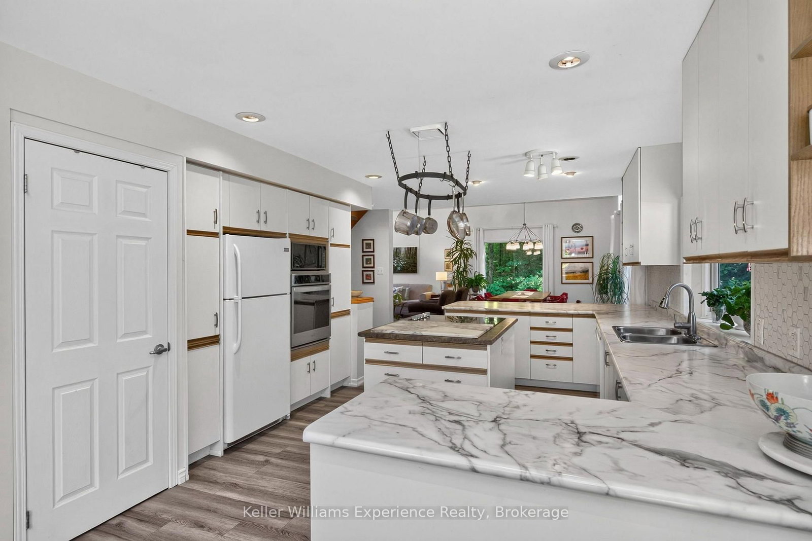 122 Poyntz Street • Penetanguishene, ON photo 14