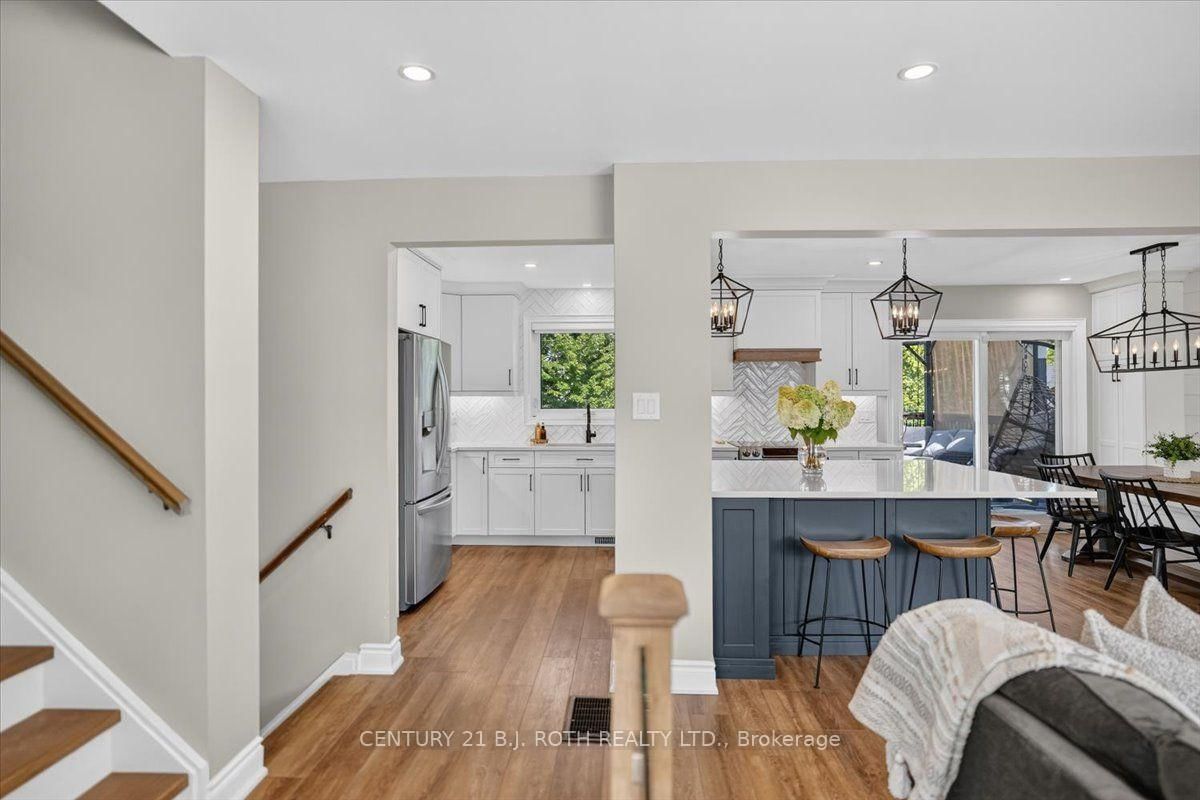 13 Clover Avenue • Barrie, ON photo 11