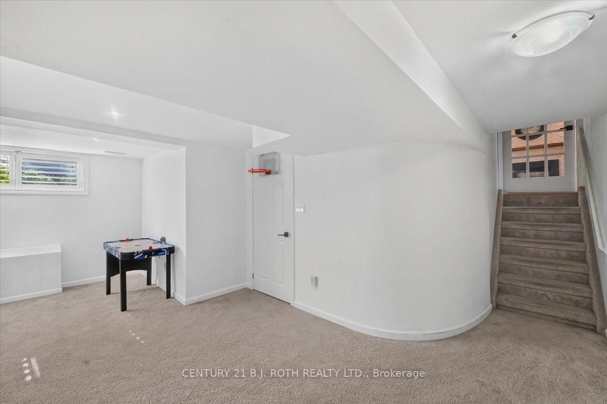 13 Clover Avenue • Barrie, ON photo 39