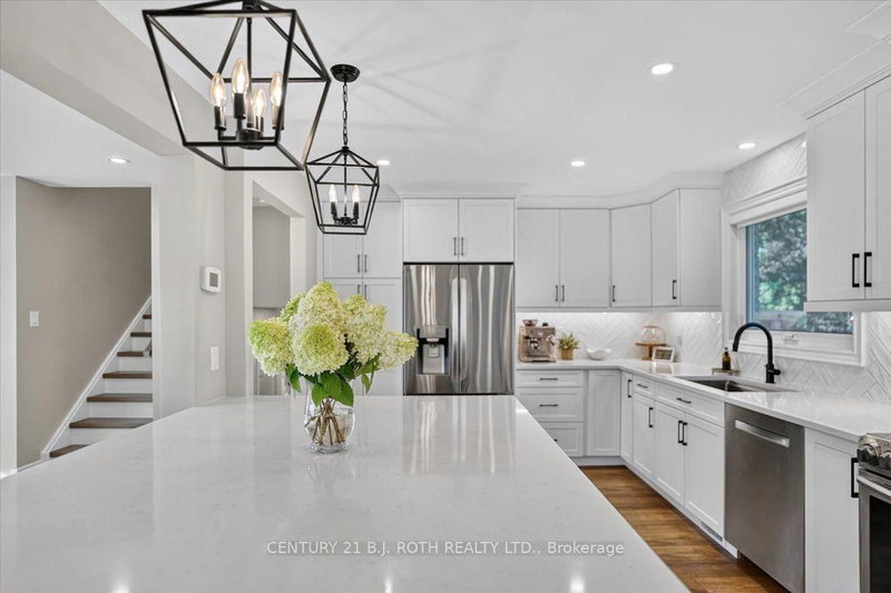 13 Clover Ave photo 4