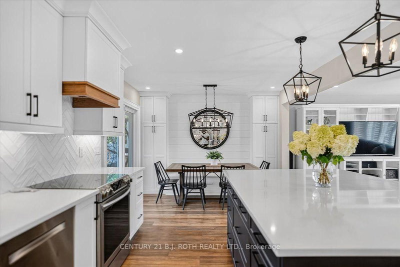 13 Clover Ave photo 5