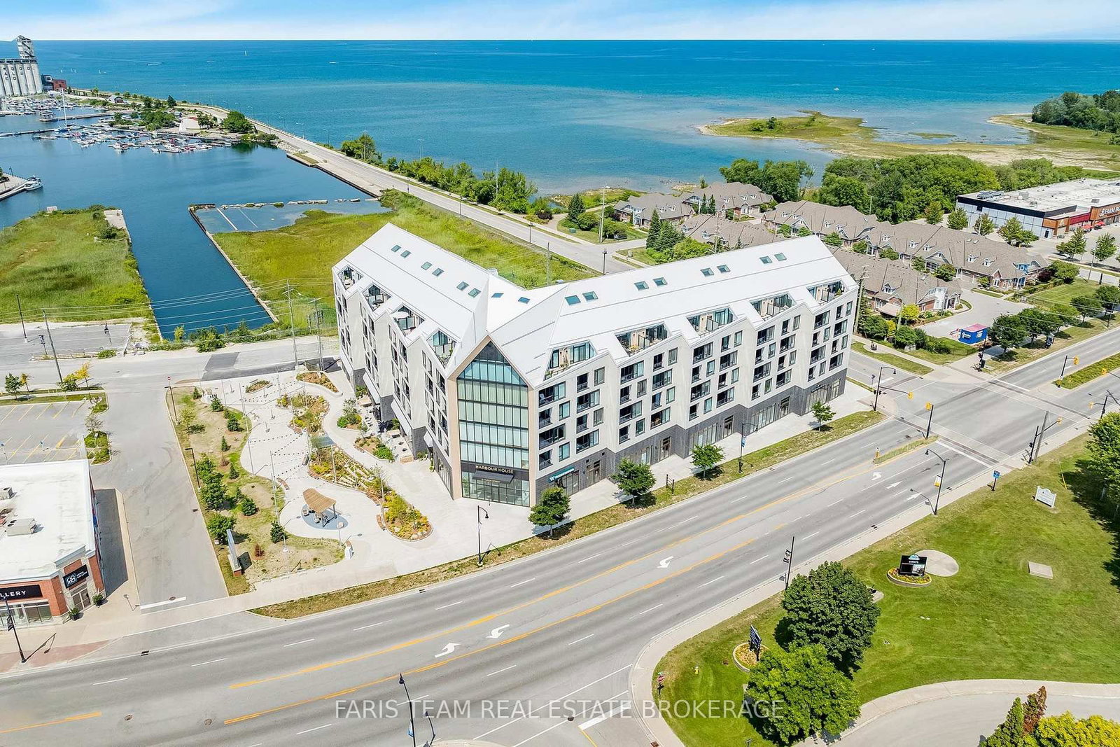 31 Huron Street • #413 • Collingwood, ON photo 5
