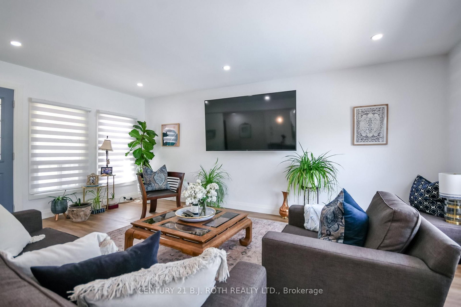 7 WESLEY Street • Barrie, ON photo 13