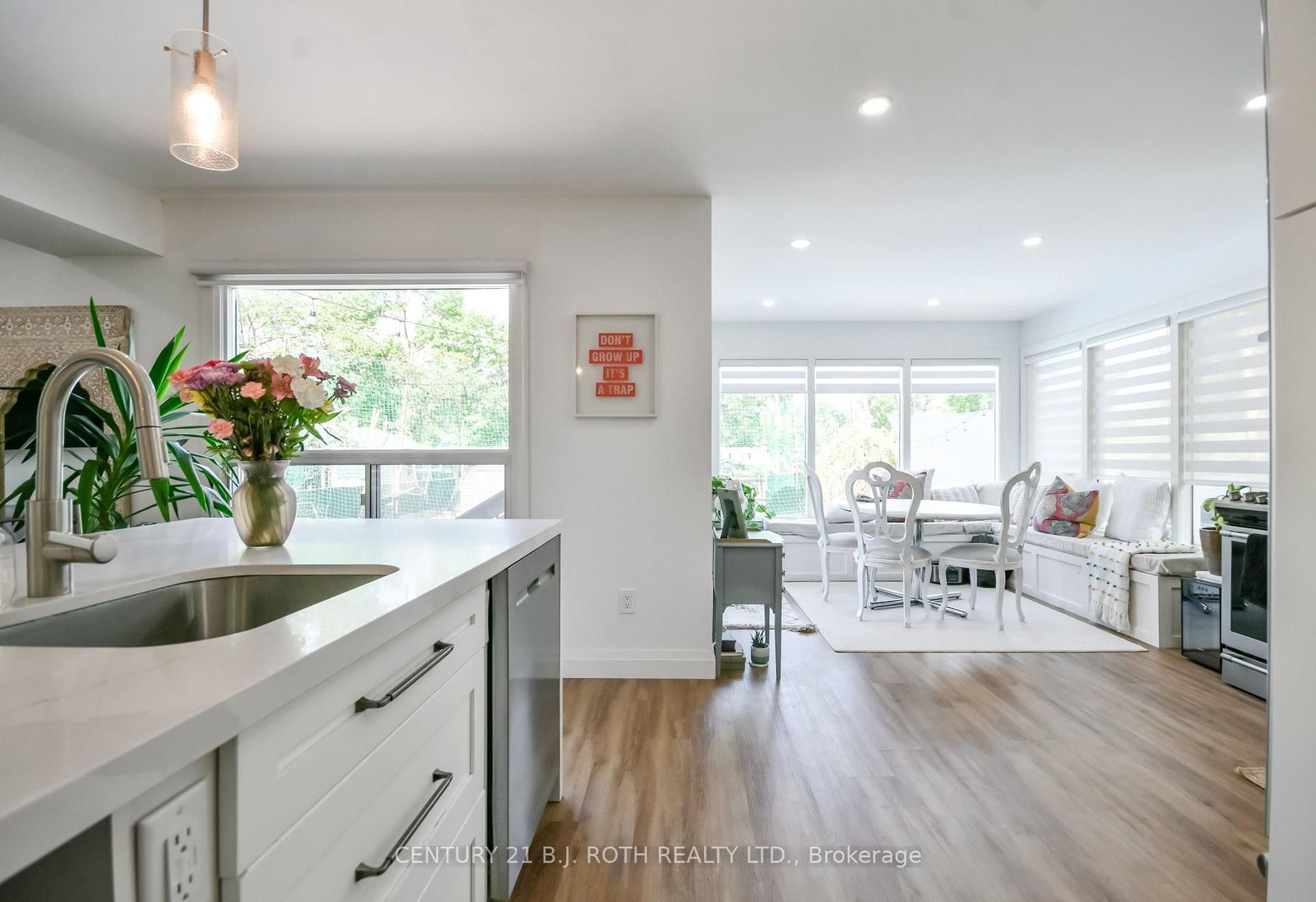 7 WESLEY Street • Barrie, ON photo 18