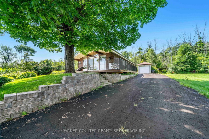 2238 Lakeshore Road E
