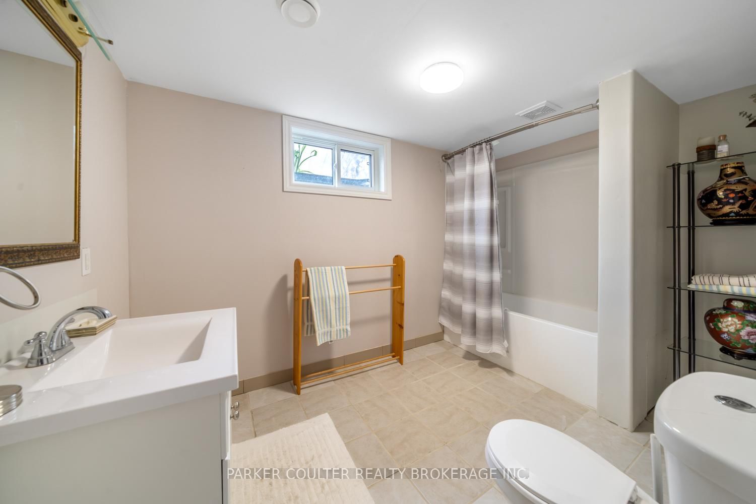 2238 Lakeshore Road E • Oro-Medonte, ON photo 37