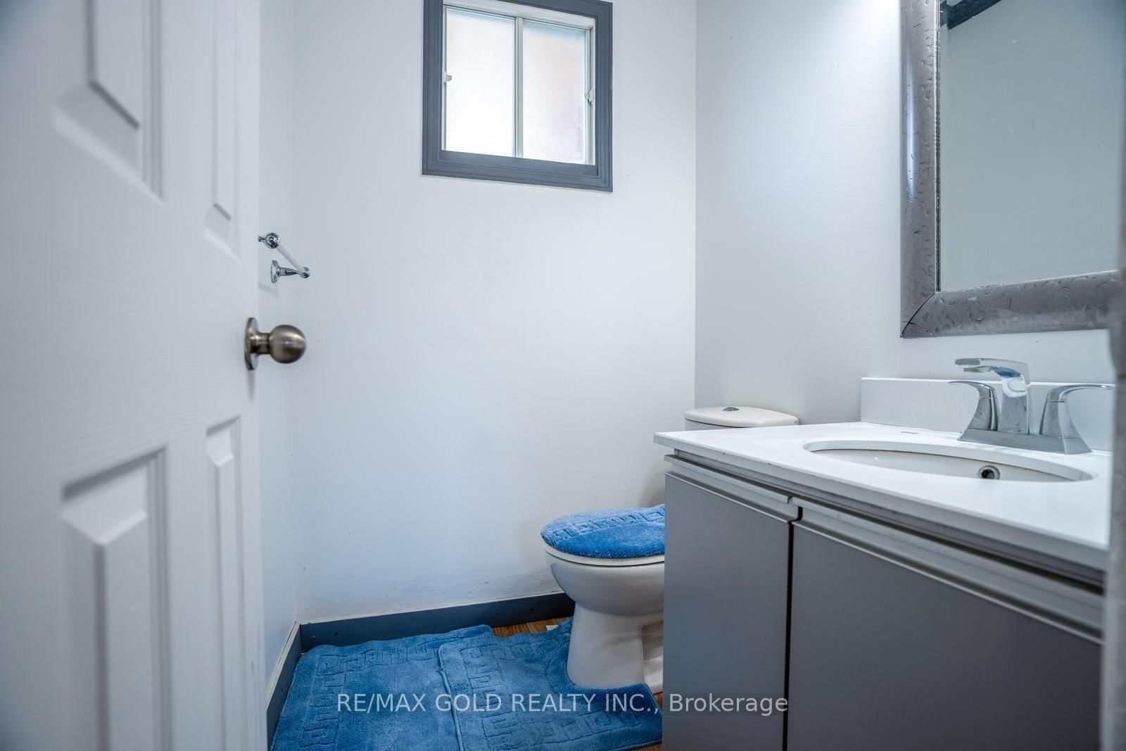 2 Kinzie Lane • Barrie, ON photo 10