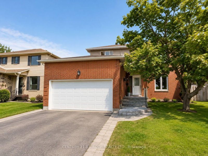 56 Livingstone Street W