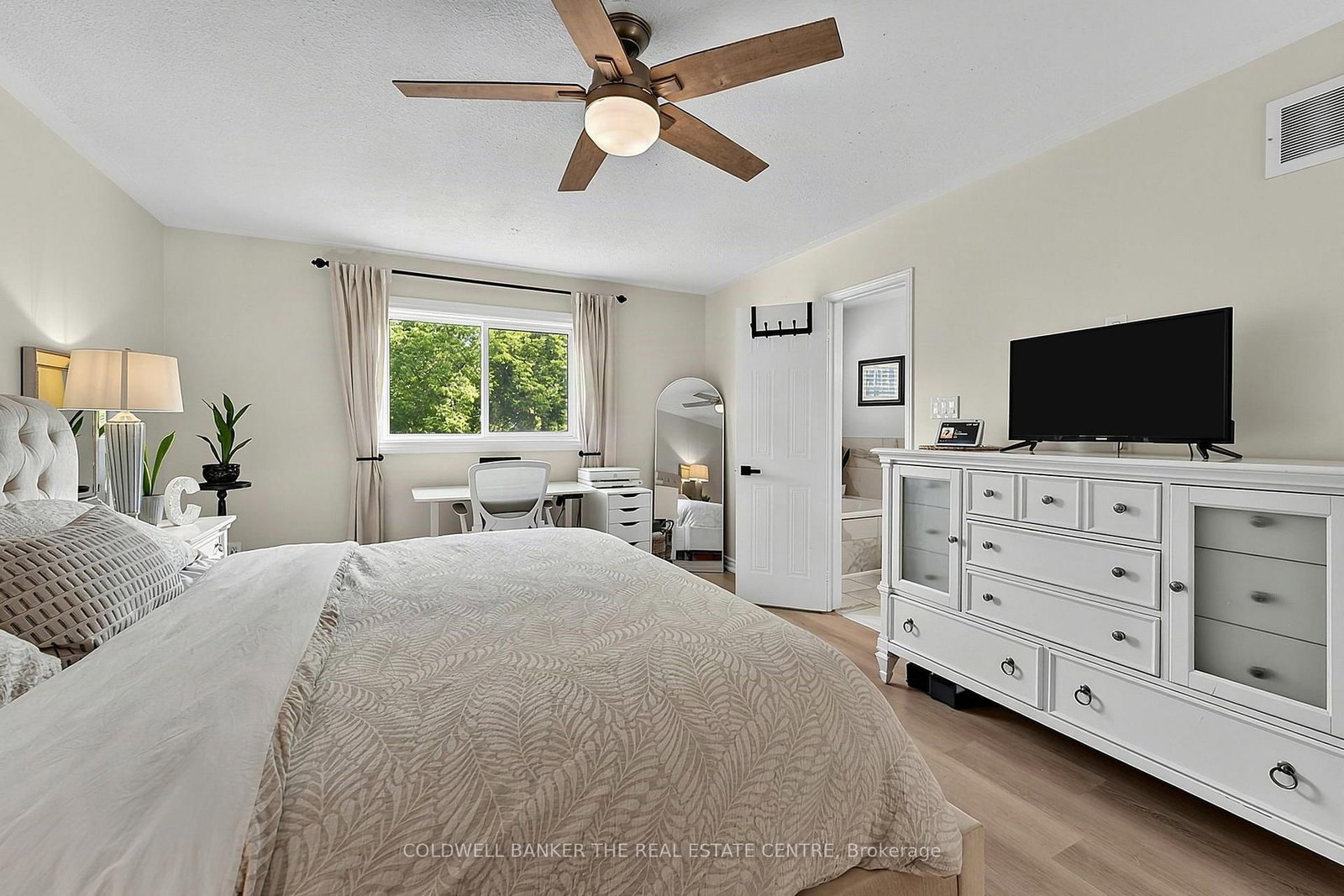 77 Cunningham Drive • Barrie, ON photo 18