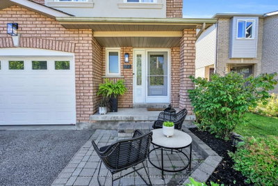 77 Cunningham Drive • Barrie, ON photo 4