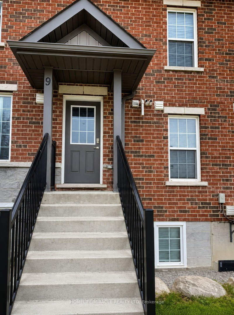9 - 252 Penetanguishene Road