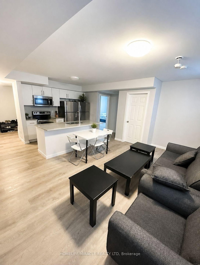9 - 252 Penetanguishene Road
