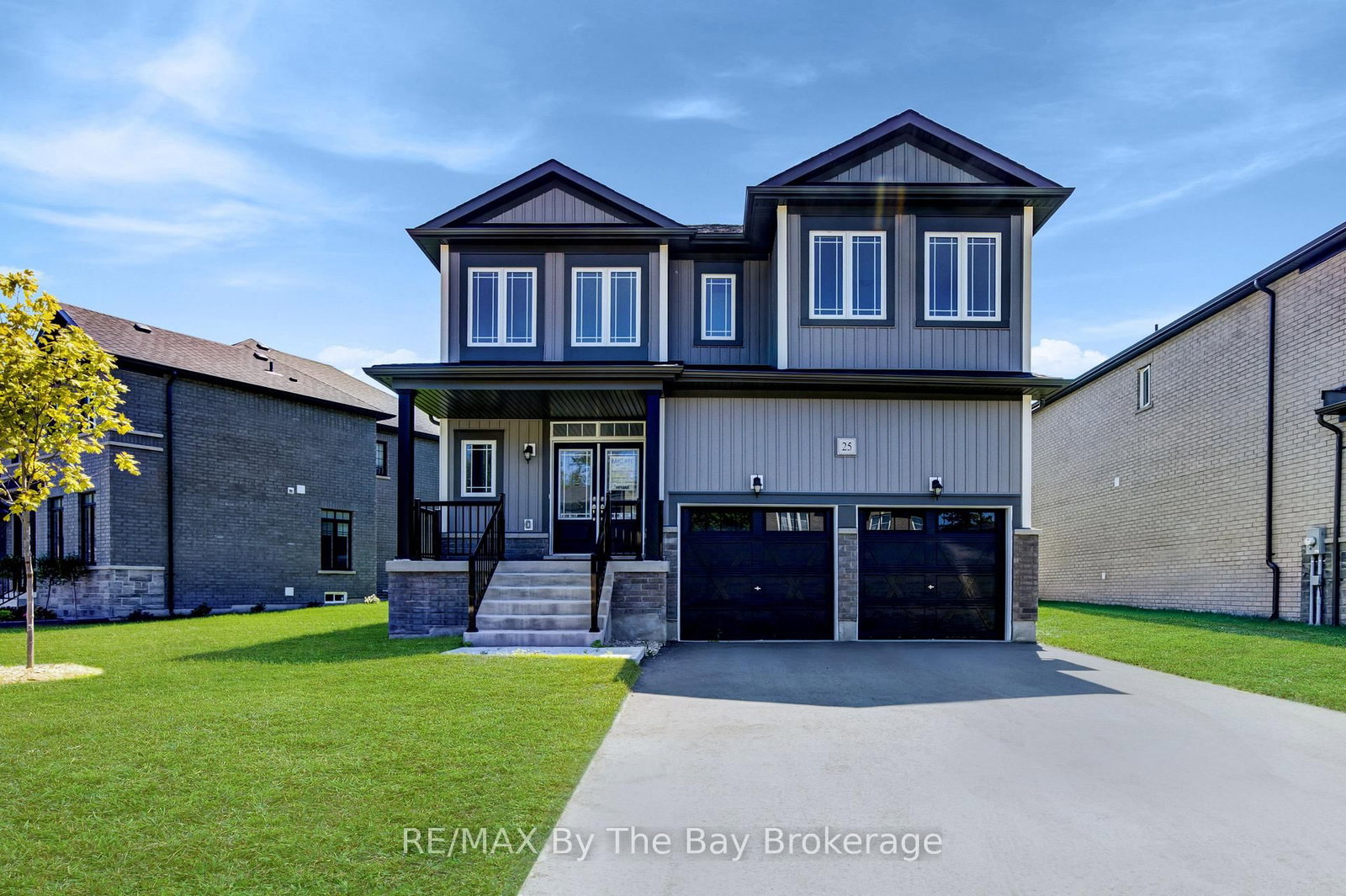 25 Amber Drive • Wasaga Beach, ON photo 1