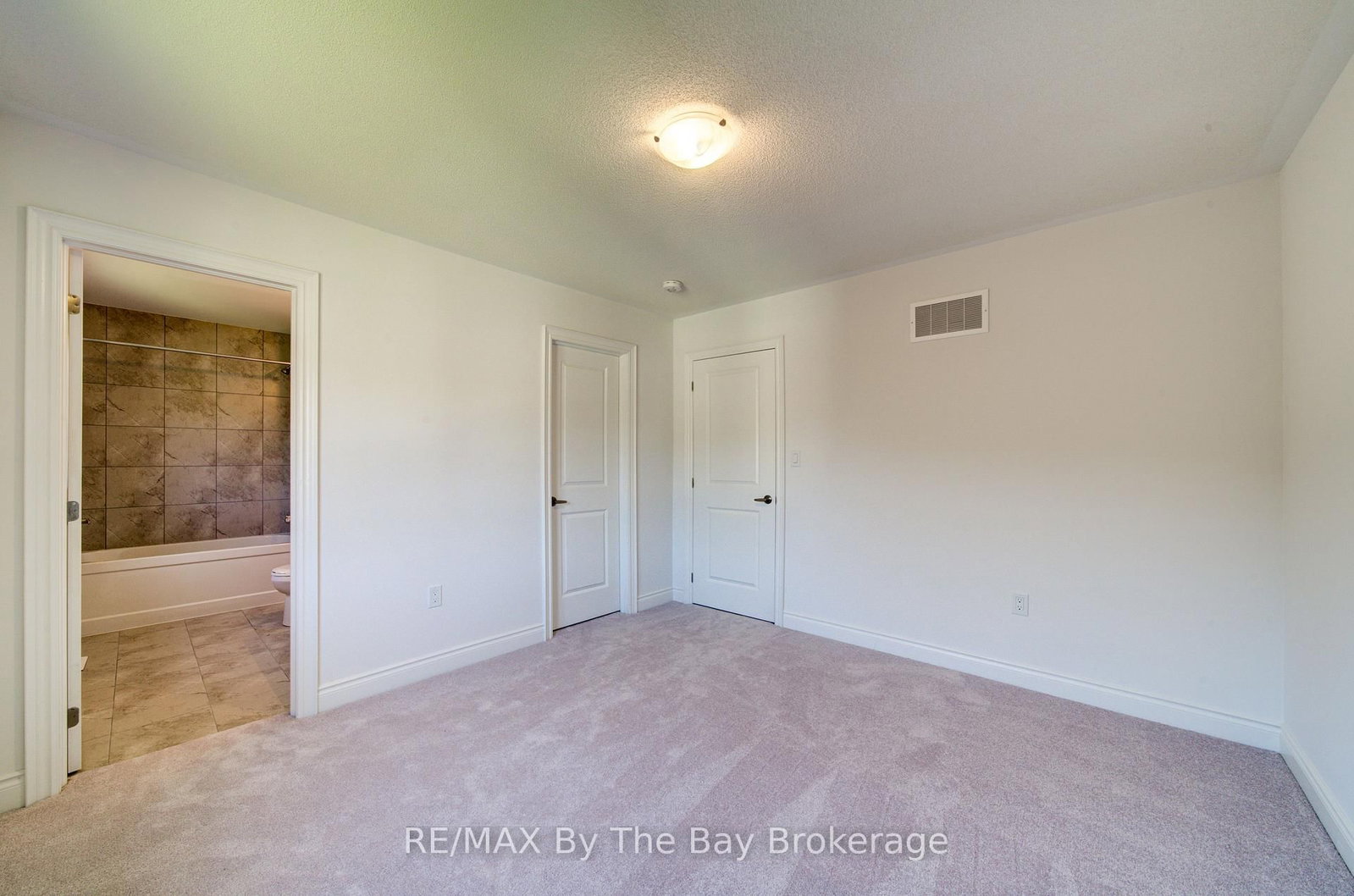 25 Amber Drive • Wasaga Beach, ON photo 31