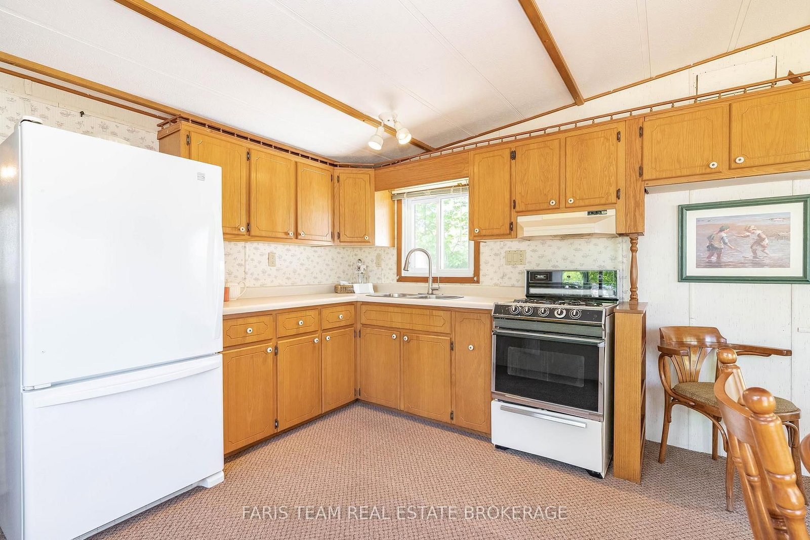 79 Stans Circle • Midland, ON photo 5