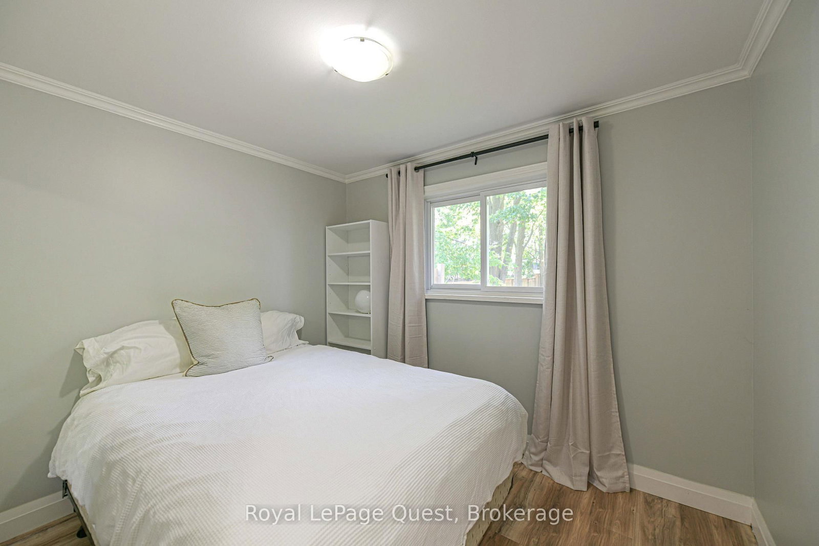 401 Mississaga Street W • Orillia, ON photo 24