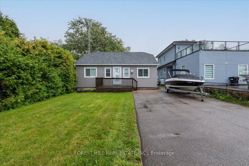 43 Lake Avenue