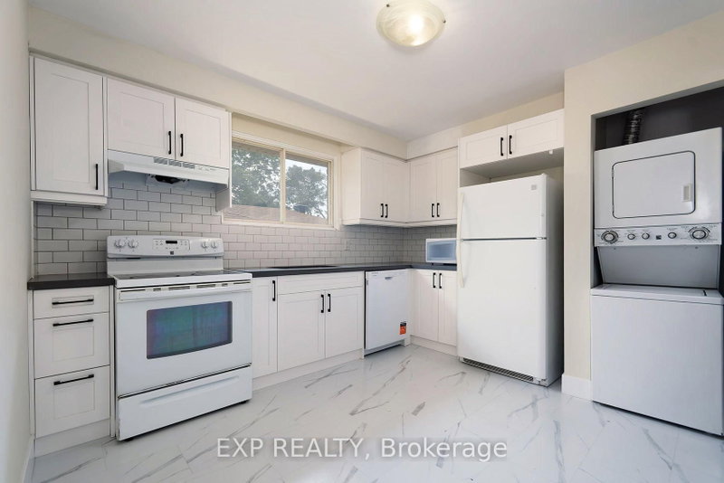 260 Cook St photo 5