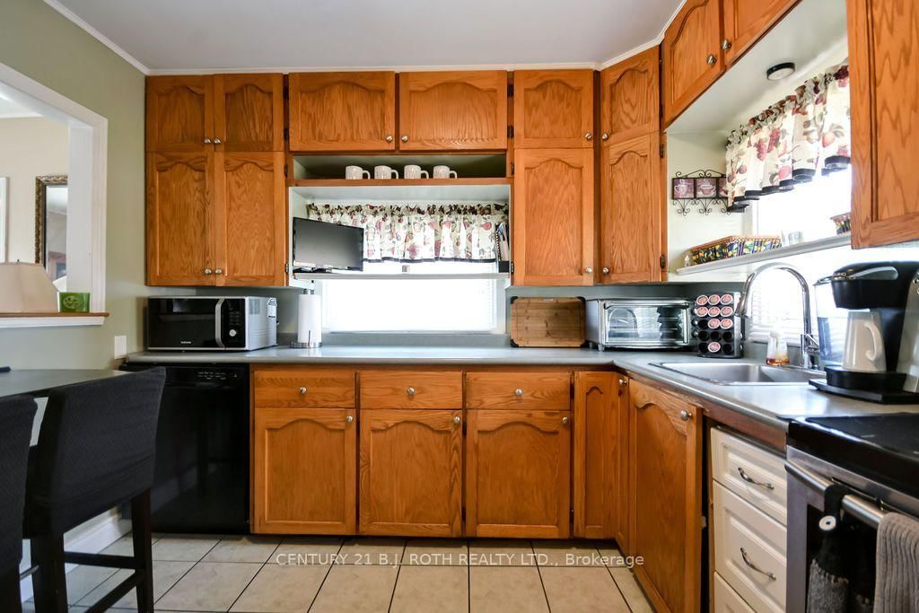 124 MARY Street • Orillia, ON photo 12