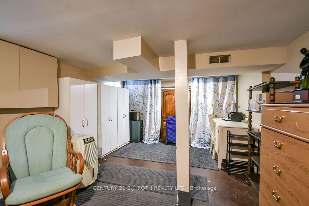 124 MARY Street • Orillia, ON photo 21