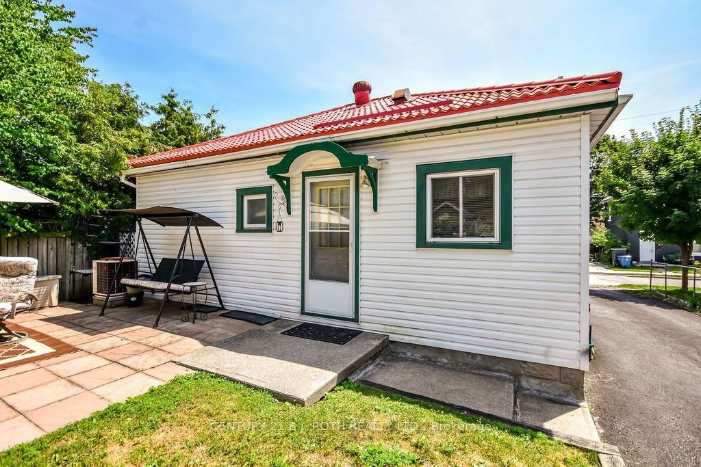 124 MARY Street • Orillia, ON photo 24
