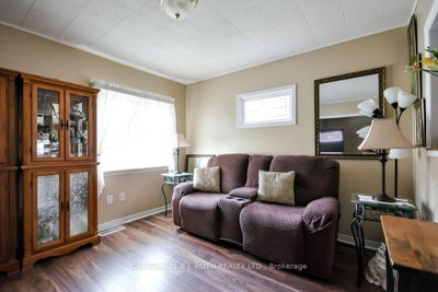 124 MARY Street • Orillia, ON photo 9