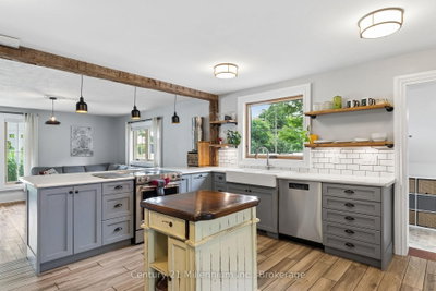262 Batteaux Road • Clearview, ON photo 5