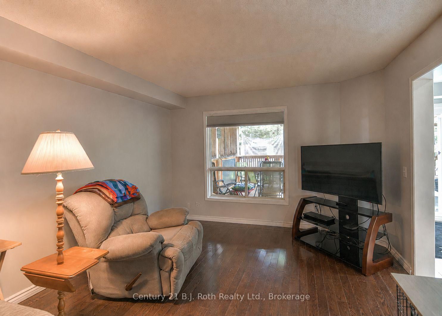 16 Frontier Avenue • Orillia, ON photo 22