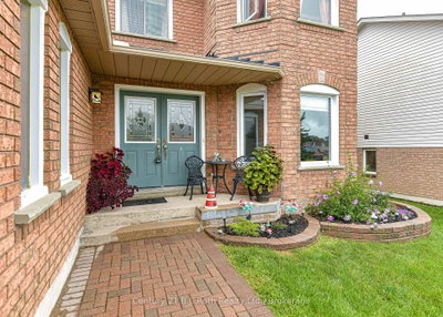 16 Frontier Avenue • Orillia, ON photo 8