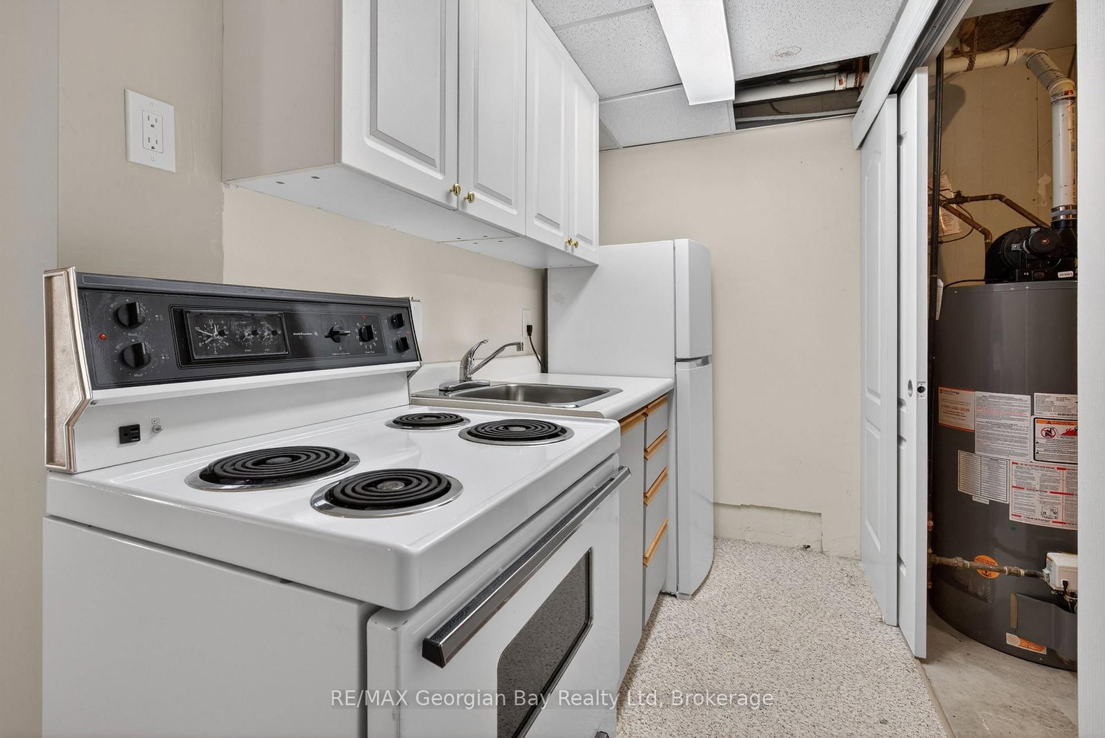 696 King Street • #63 • Midland, ON photo 23