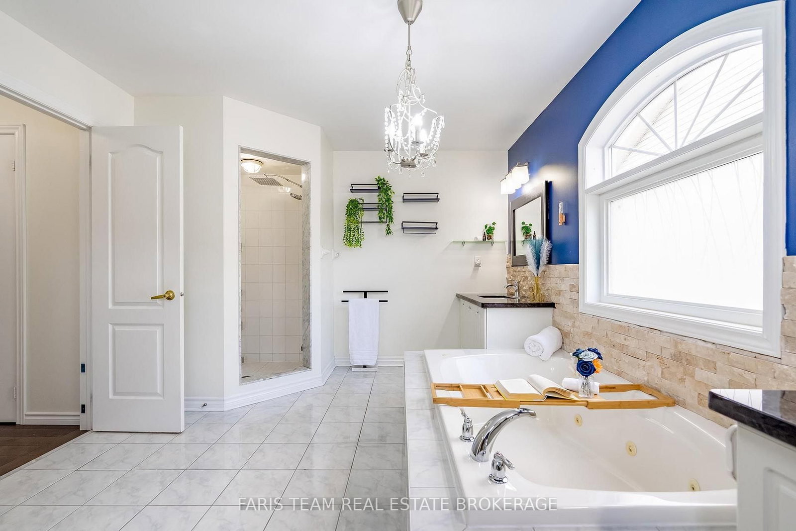31 The Queensway • Barrie, ON photo 25