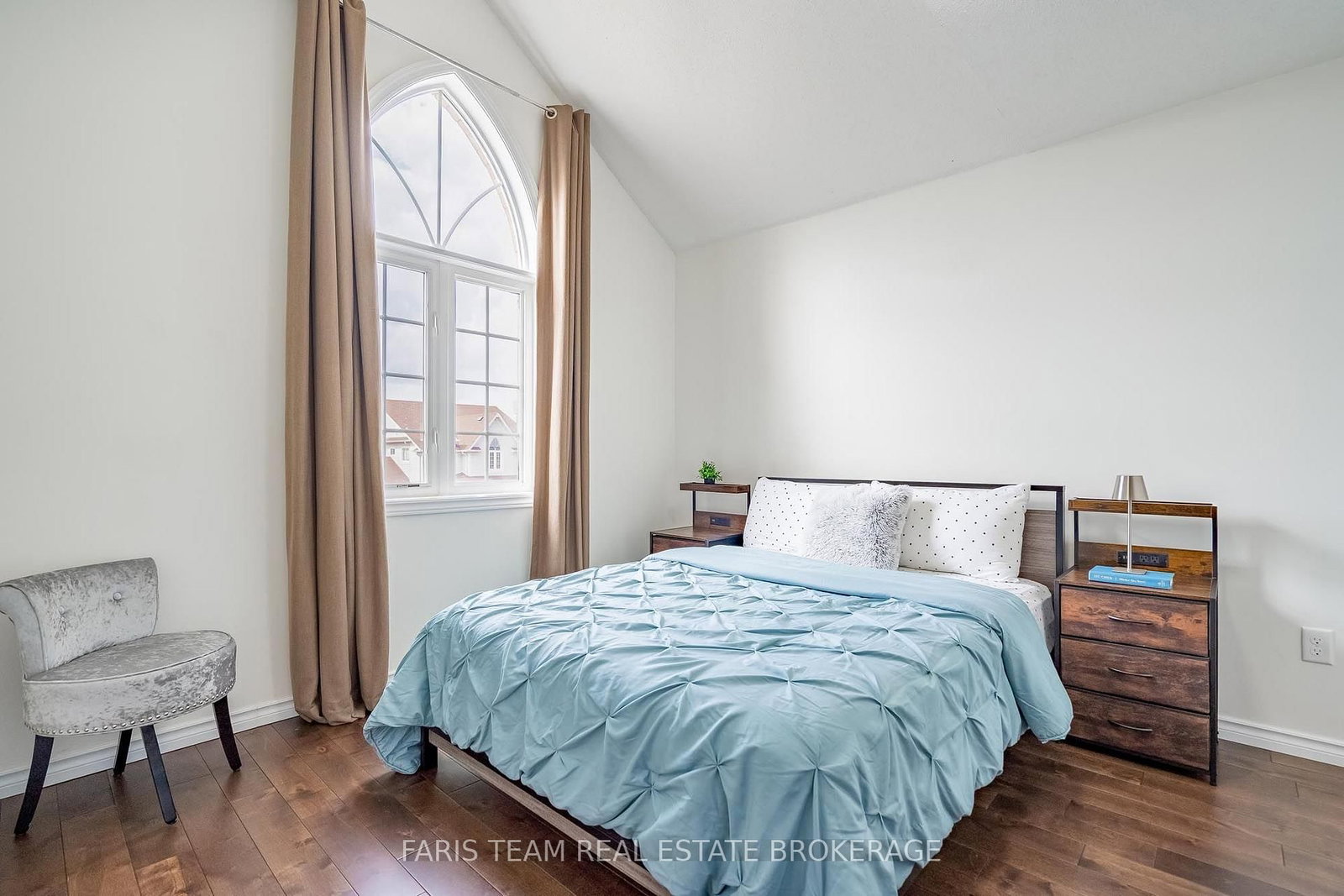 31 The Queensway • Barrie, ON photo 29