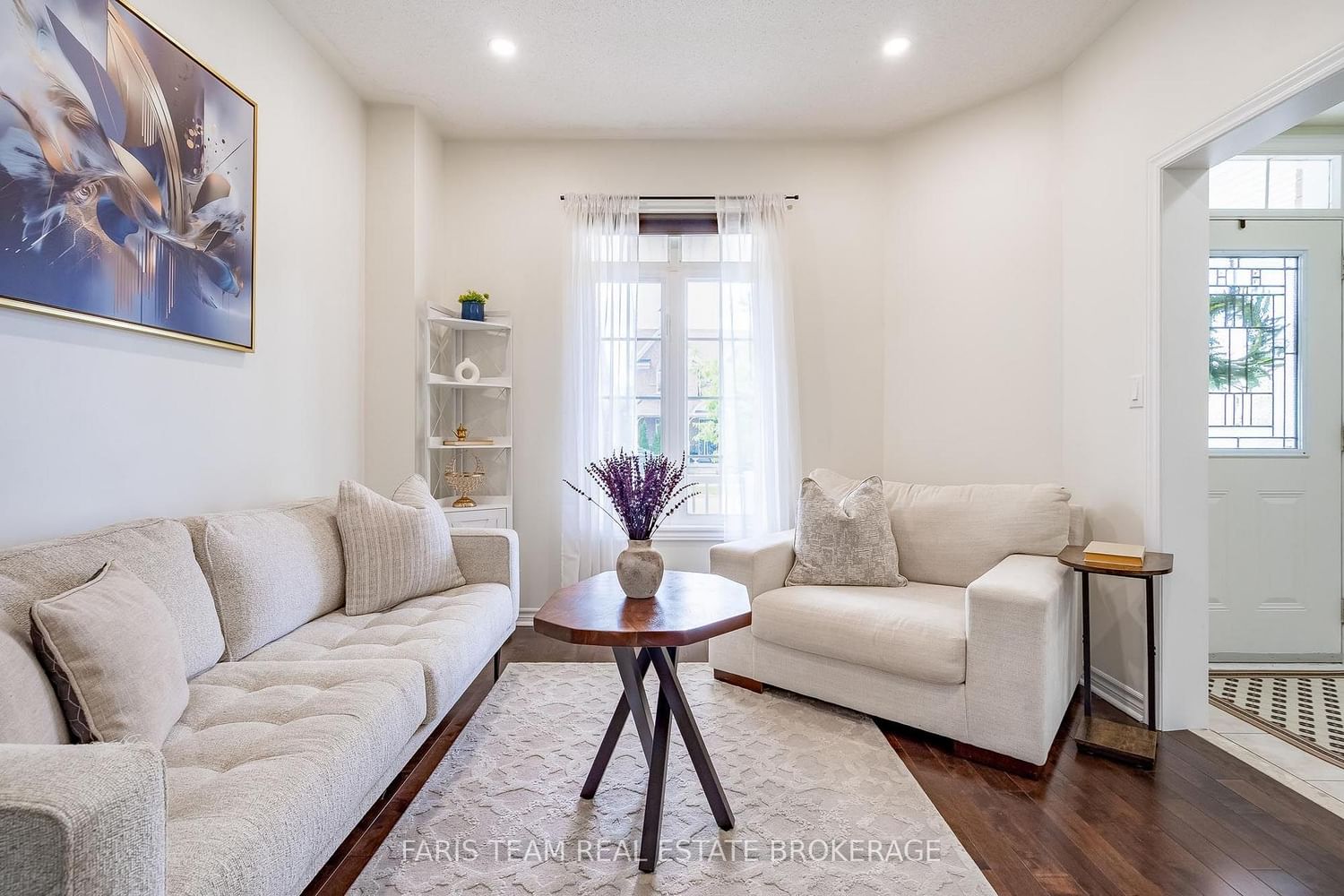31 The Queensway • Barrie, ON photo 30