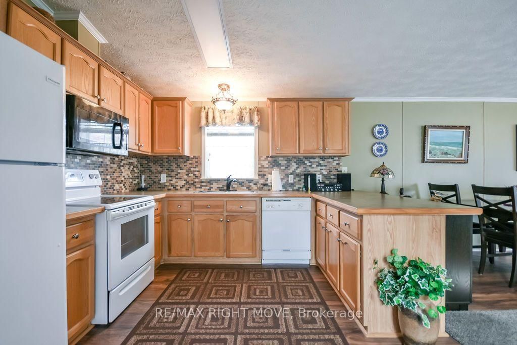 1317 Hilltop Road • Severn, ON photo 8