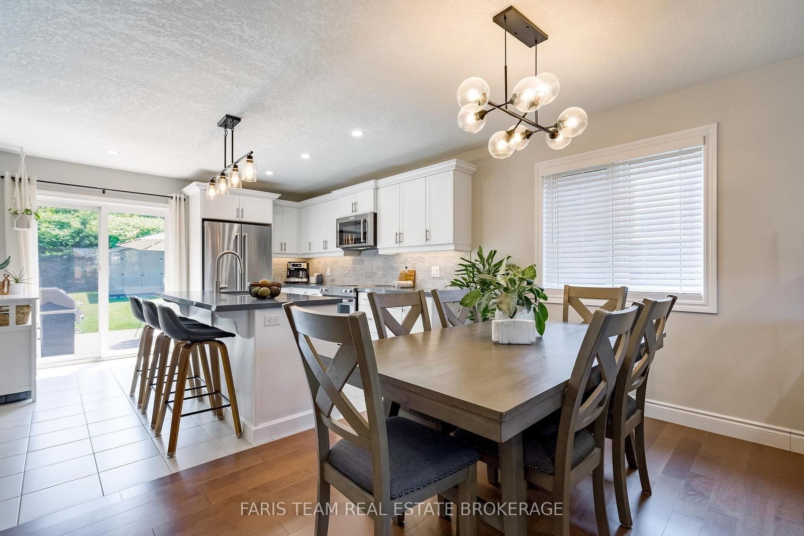 17 Hunter Avenue • Tay, ON photo 11