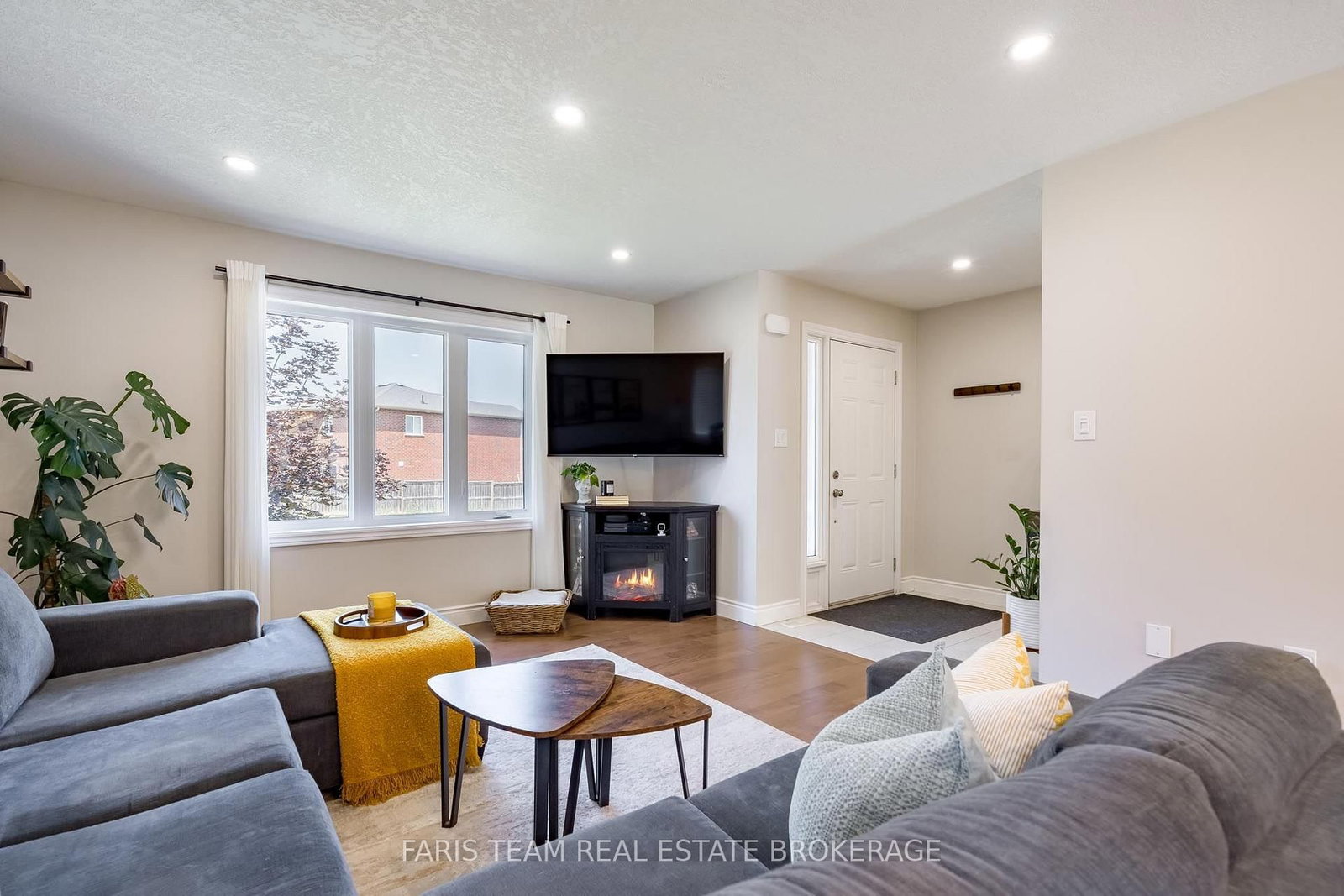 17 Hunter Avenue • Tay, ON photo 13
