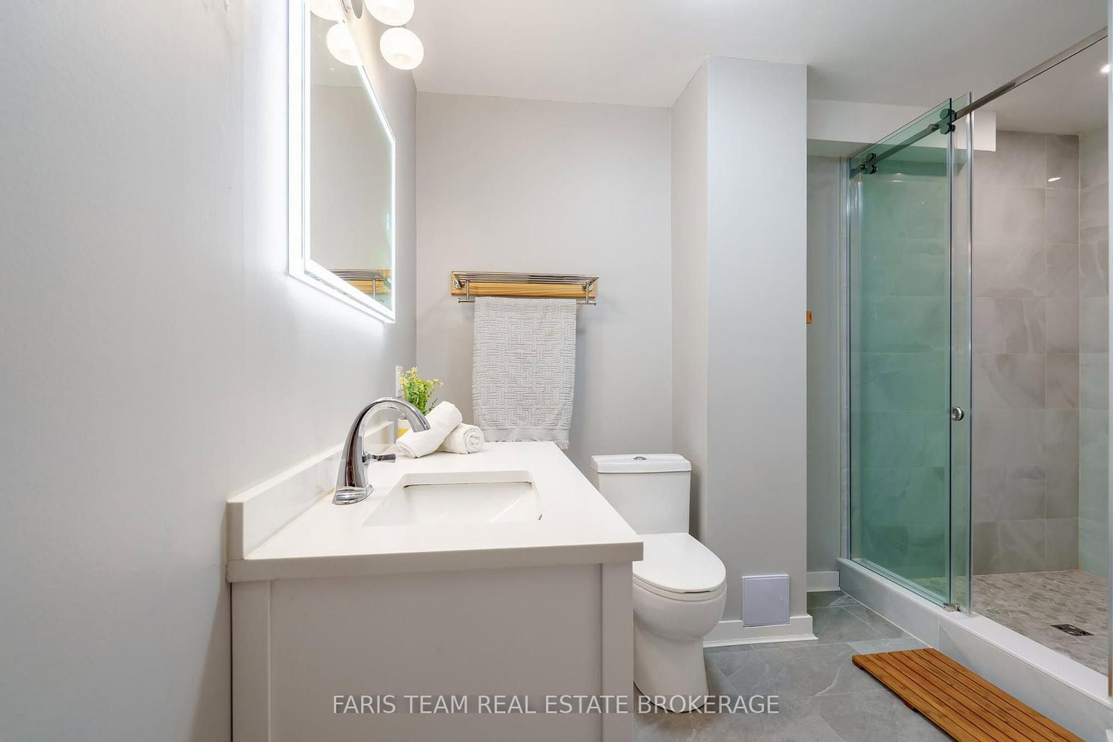 17 Hunter Avenue • Tay, ON photo 31