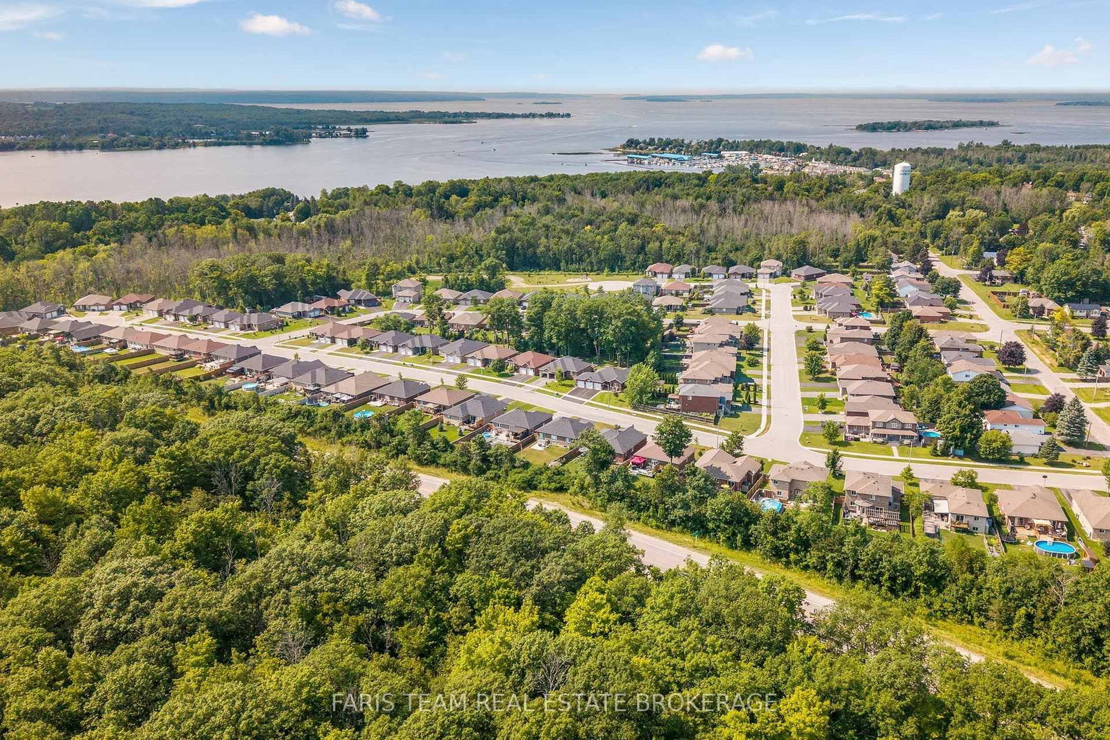 17 Hunter Avenue • Tay, ON photo 38