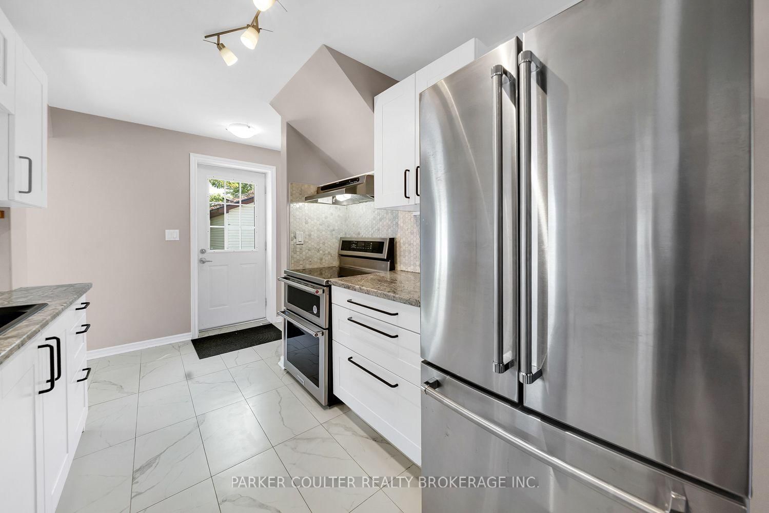 403A Forest Avenue S • Orillia, ON photo 10