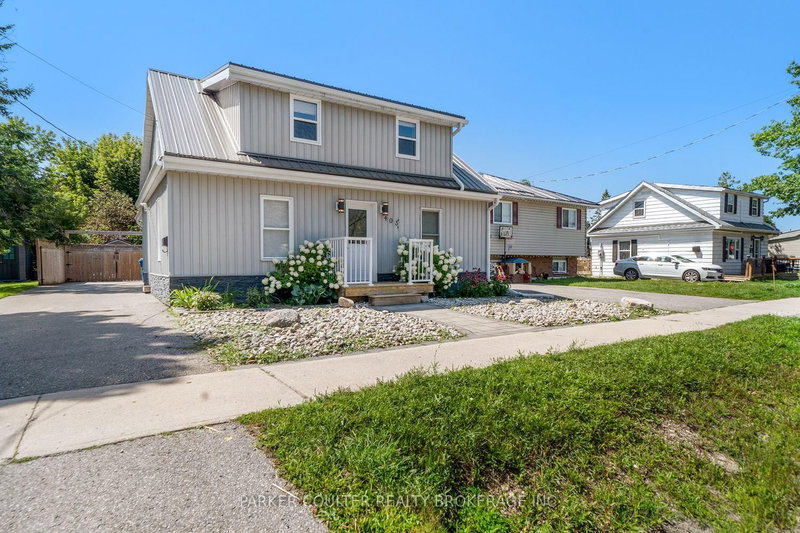 403A Forest Avenue S