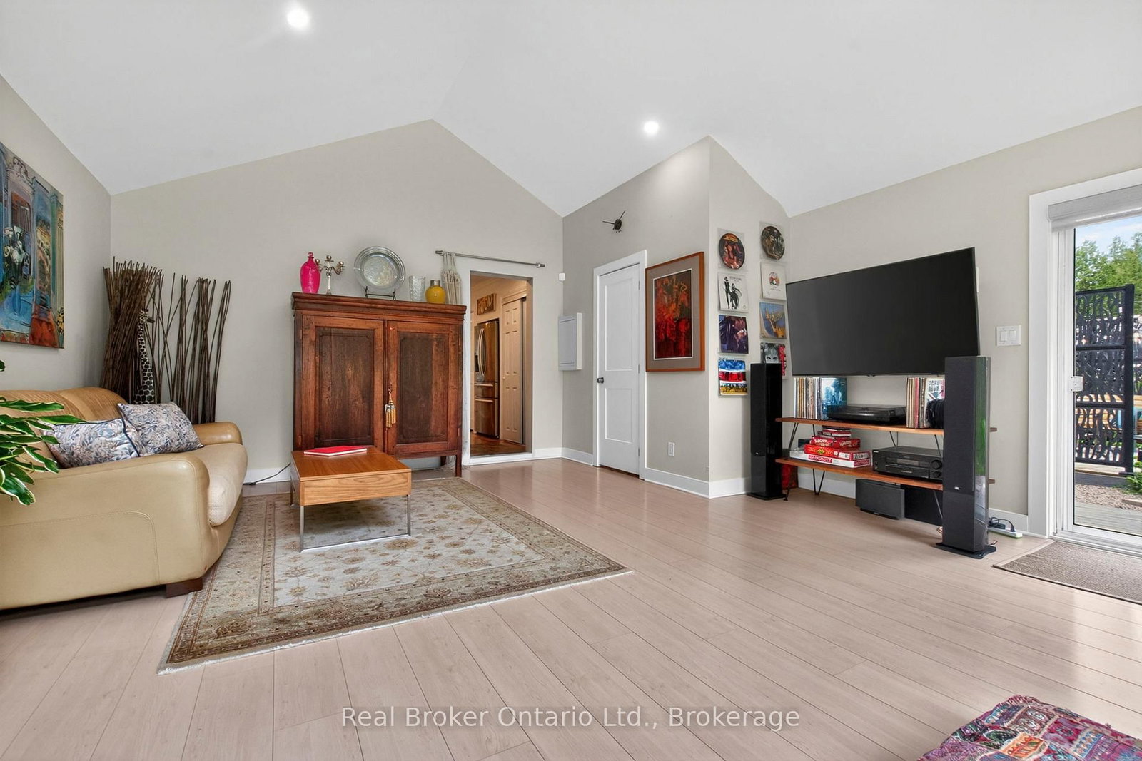 83 King Road • Tay, ON photo 14