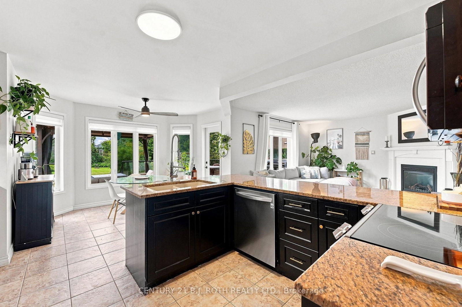 3 Dean Court • Wasaga Beach, ON photo 14