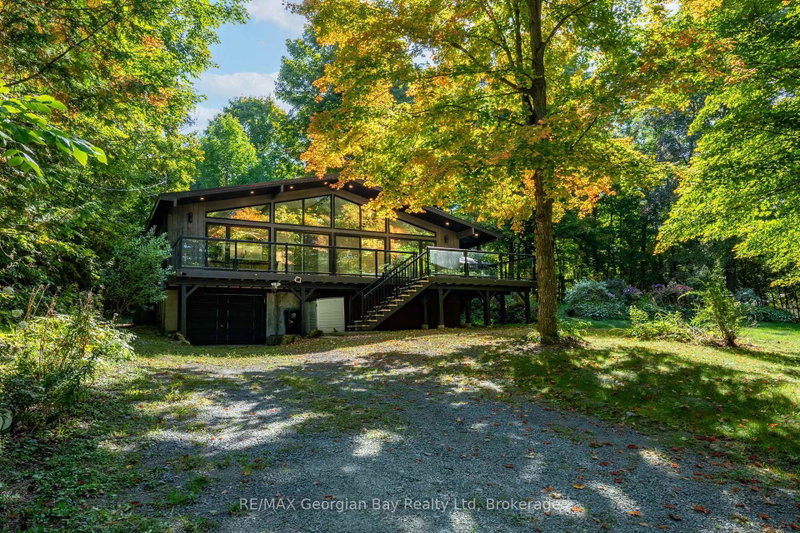 1745 Twin Oaks Crescent