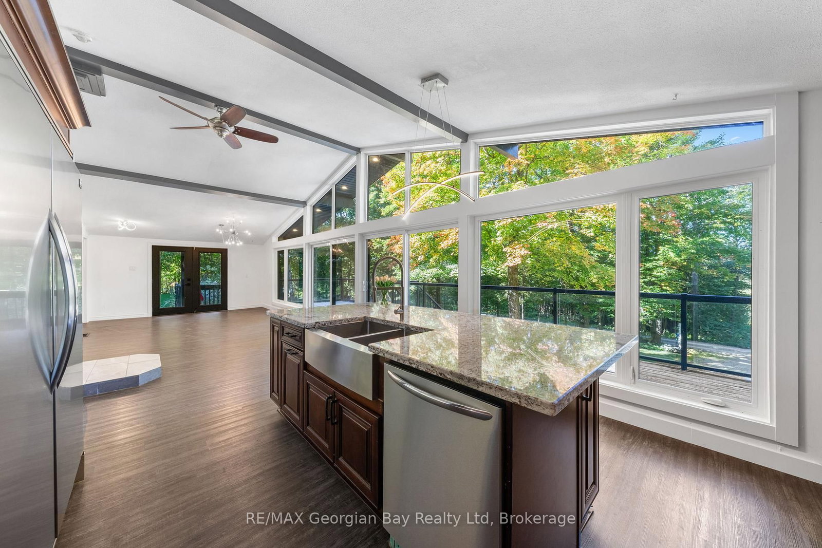 1745 Twin Oaks Crescent • Severn, ON photo 12