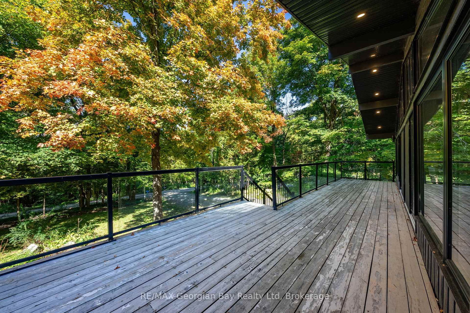 1745 Twin Oaks Crescent • Severn, ON photo 4
