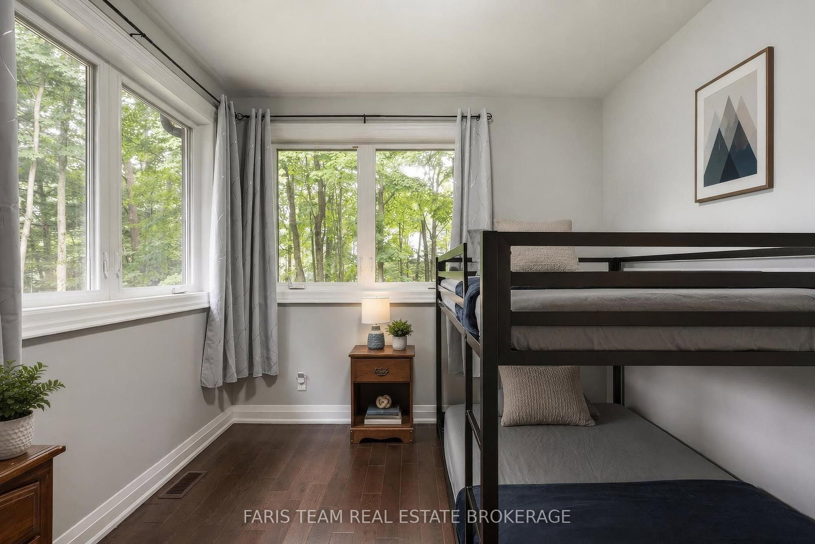 34 Oakwood Avenue • Tiny, ON photo 24