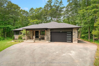 34 Oakwood Avenue • Tiny, ON photo 3