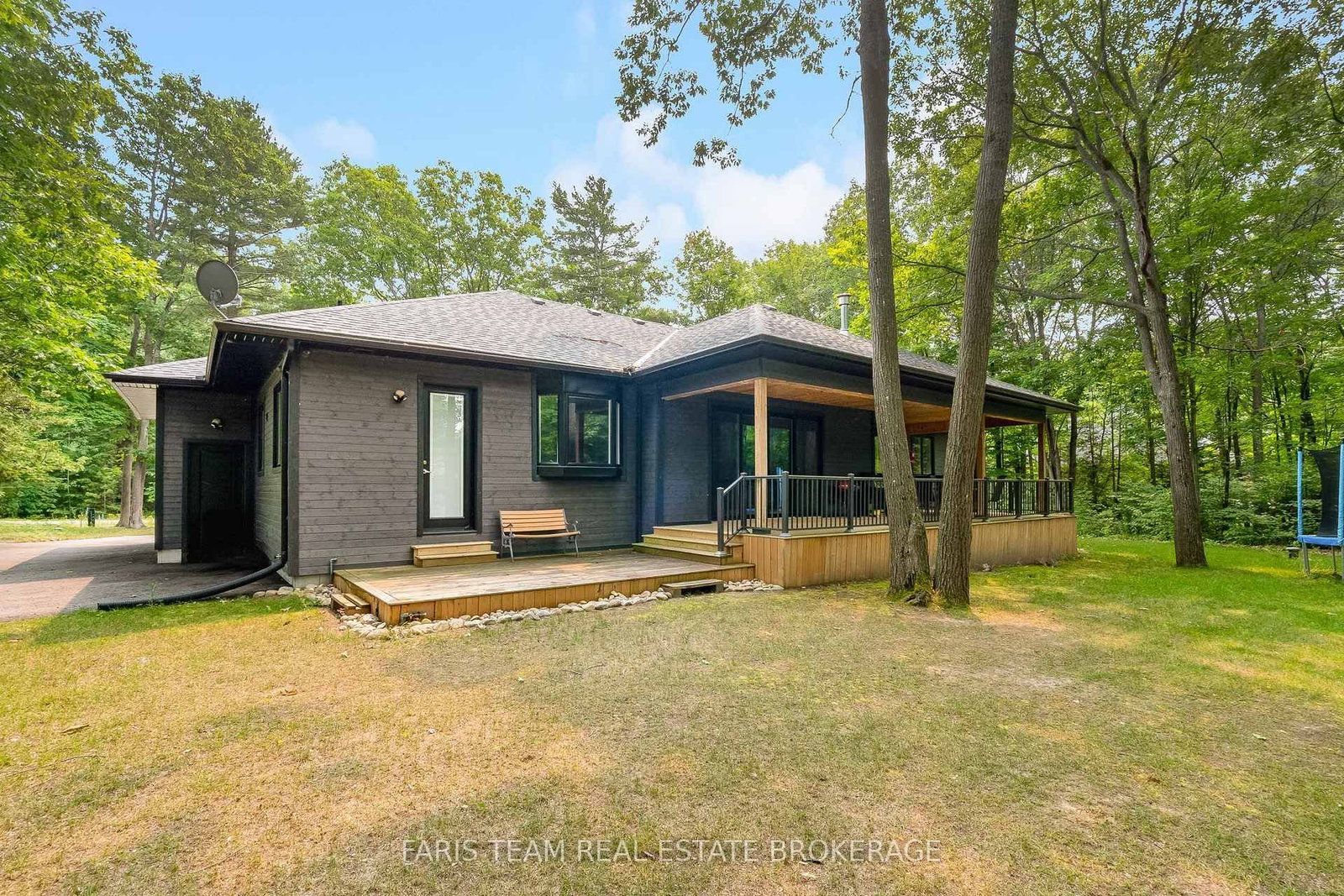 34 Oakwood Avenue • Tiny, ON photo 33