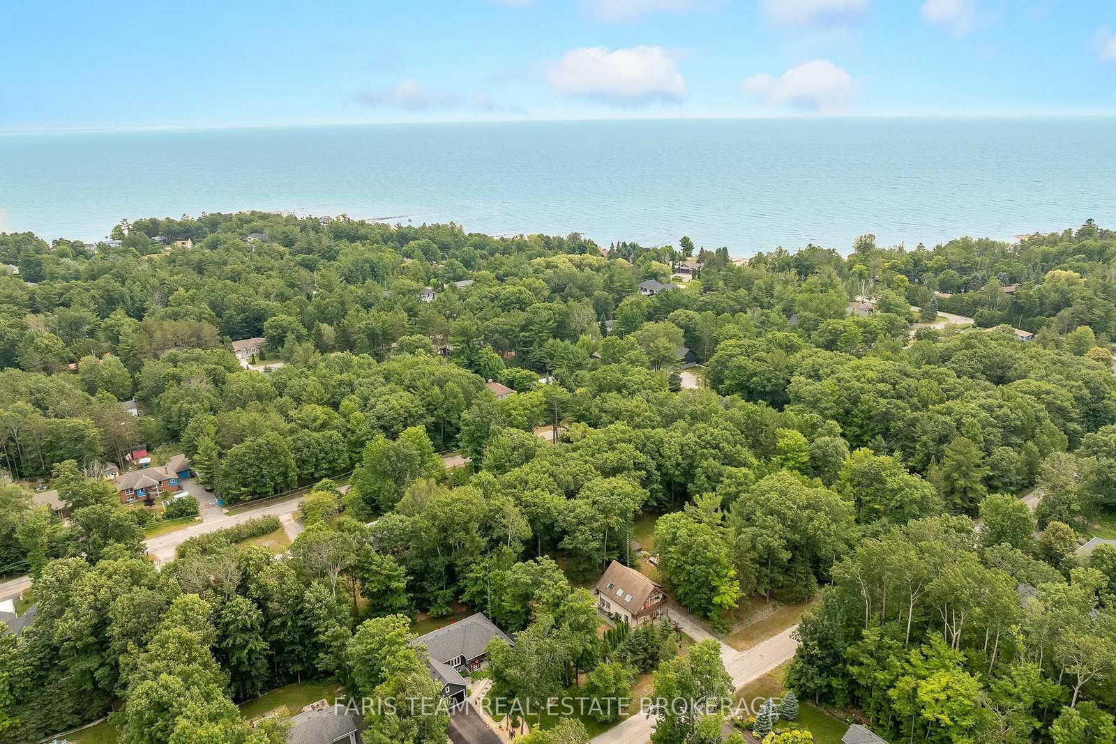 34 Oakwood Avenue • Tiny, ON photo 39