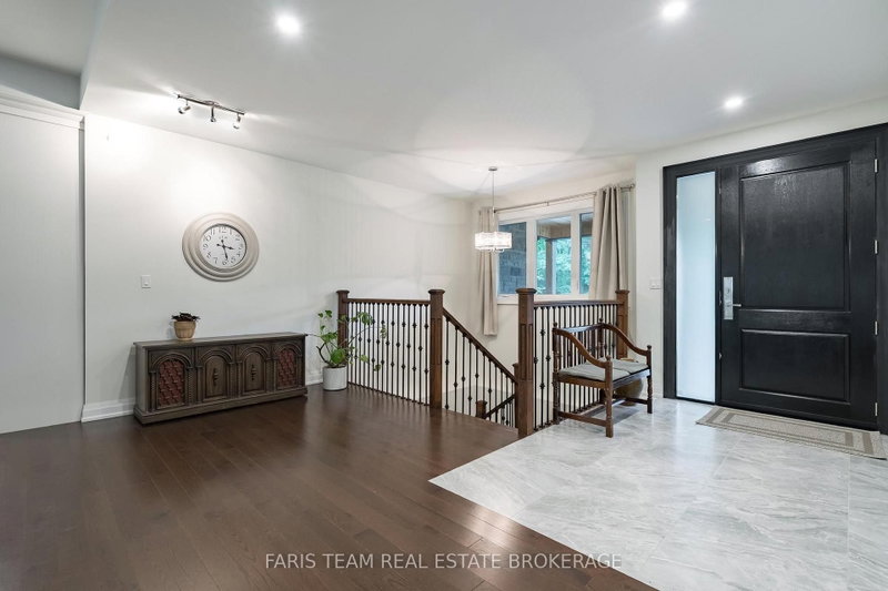 34 Oakwood Ave photo 5